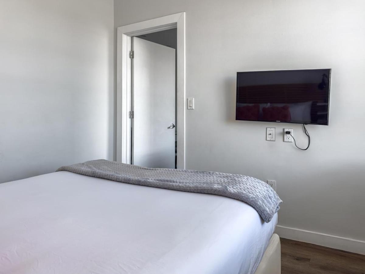 Luxe 2Br1Bath South Beach 1 Min Walk From Ocean Маями Бийч Екстериор снимка